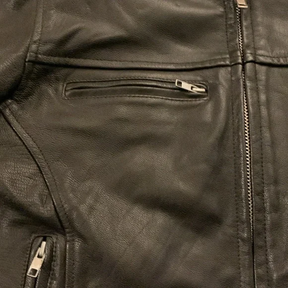 Mossi black leather jacket. Size 14. Armpit to armpit is approx 21 inches - Picture 6 of 13